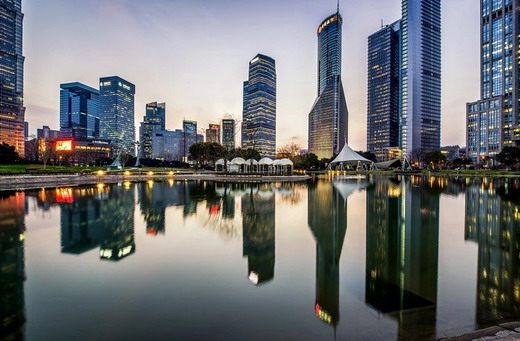 爱上海：Experience the Fusion of Tradition and Modernity by the Huangpu River